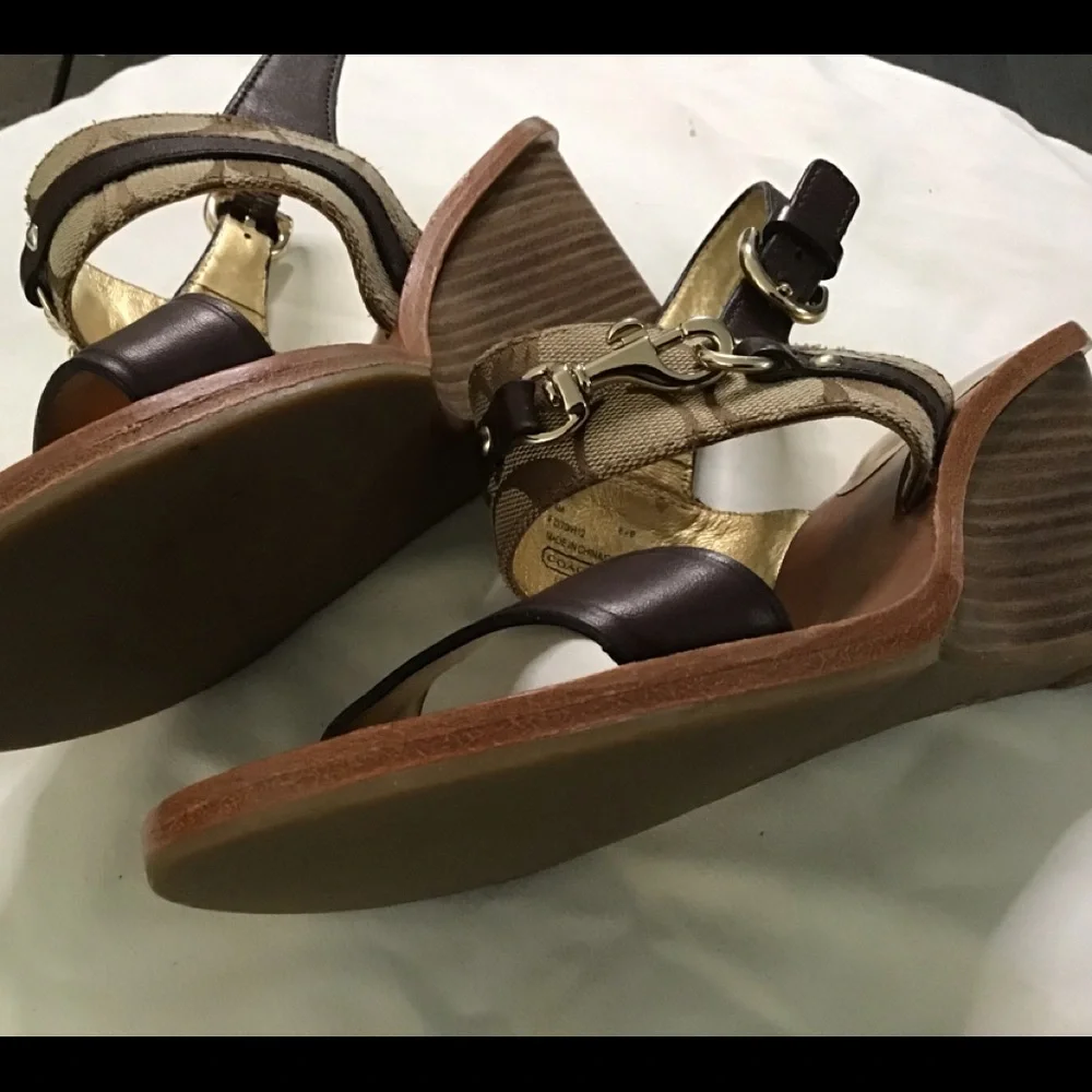 Coach Wedge Sandals Sz 8 1/2 - Picture 3 of 8